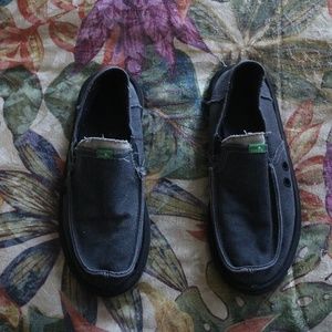 SANUK SLIP ON - US MENS SIZE 8